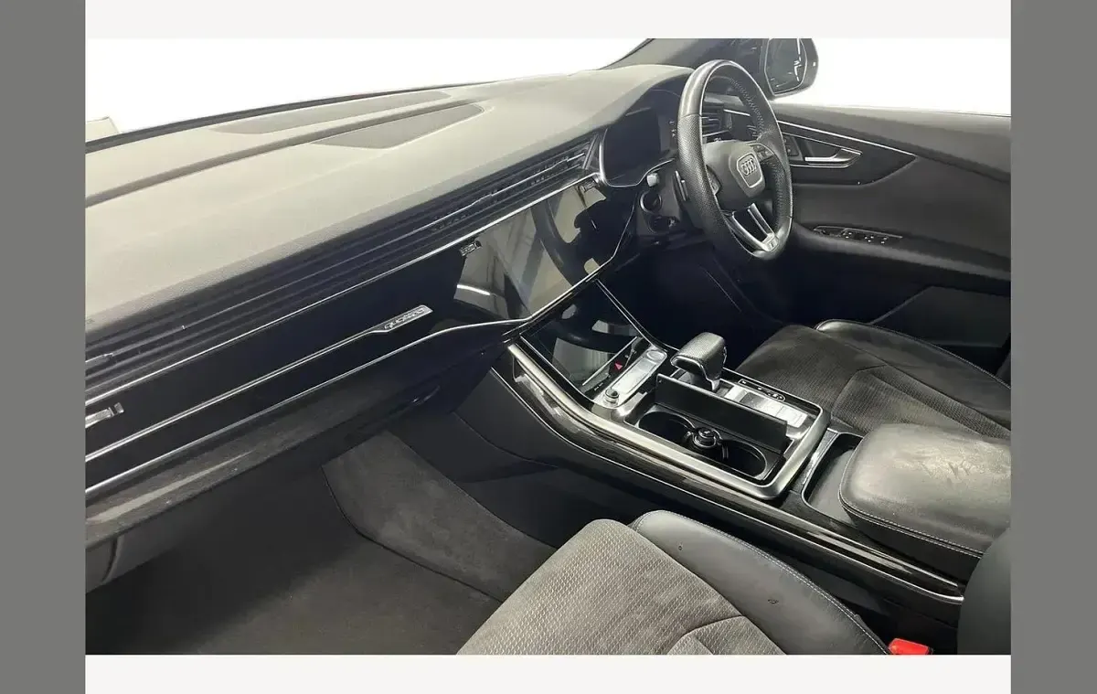 Used Audi Q8 S-Line 286 HP (210 kW) 2018 Black SUV