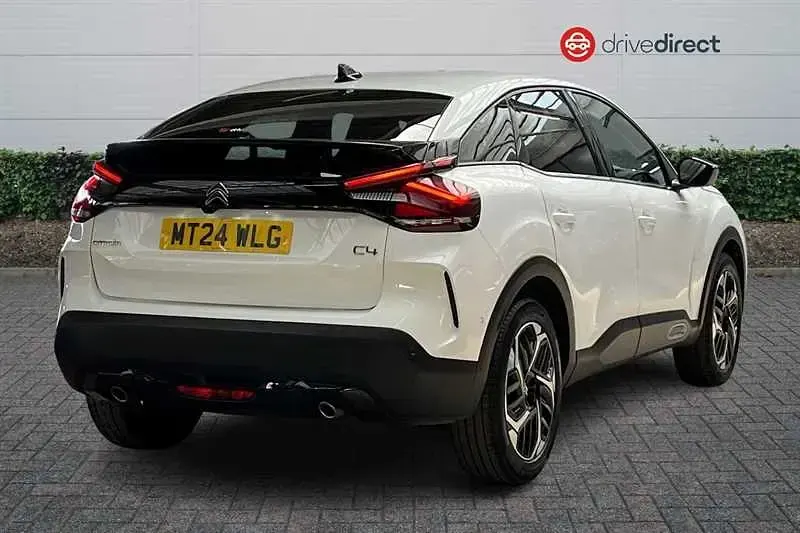 Used Citroën C4 PureTech 130 HP (95 kW) 2024 White SUV