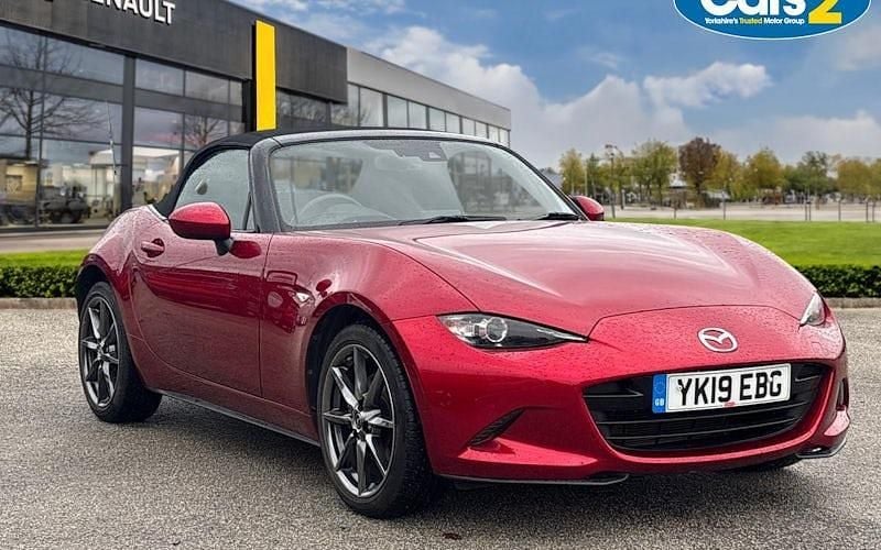 Used Mazda MX5 Inclusive 184 HP (135 kW) 2019 Red Cabriolet