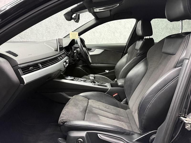 Begagnad Audi A4 S-Line 2018 Svart Kombi