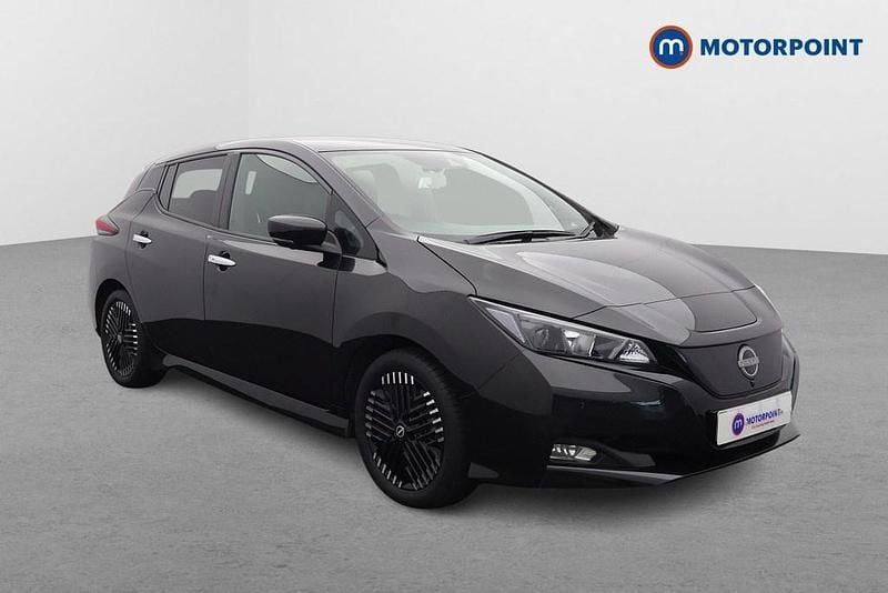 Black Used 2022 Nissan Leaf N-Connecta Hatchback | £10,899 (Fair price) - Image 1/4