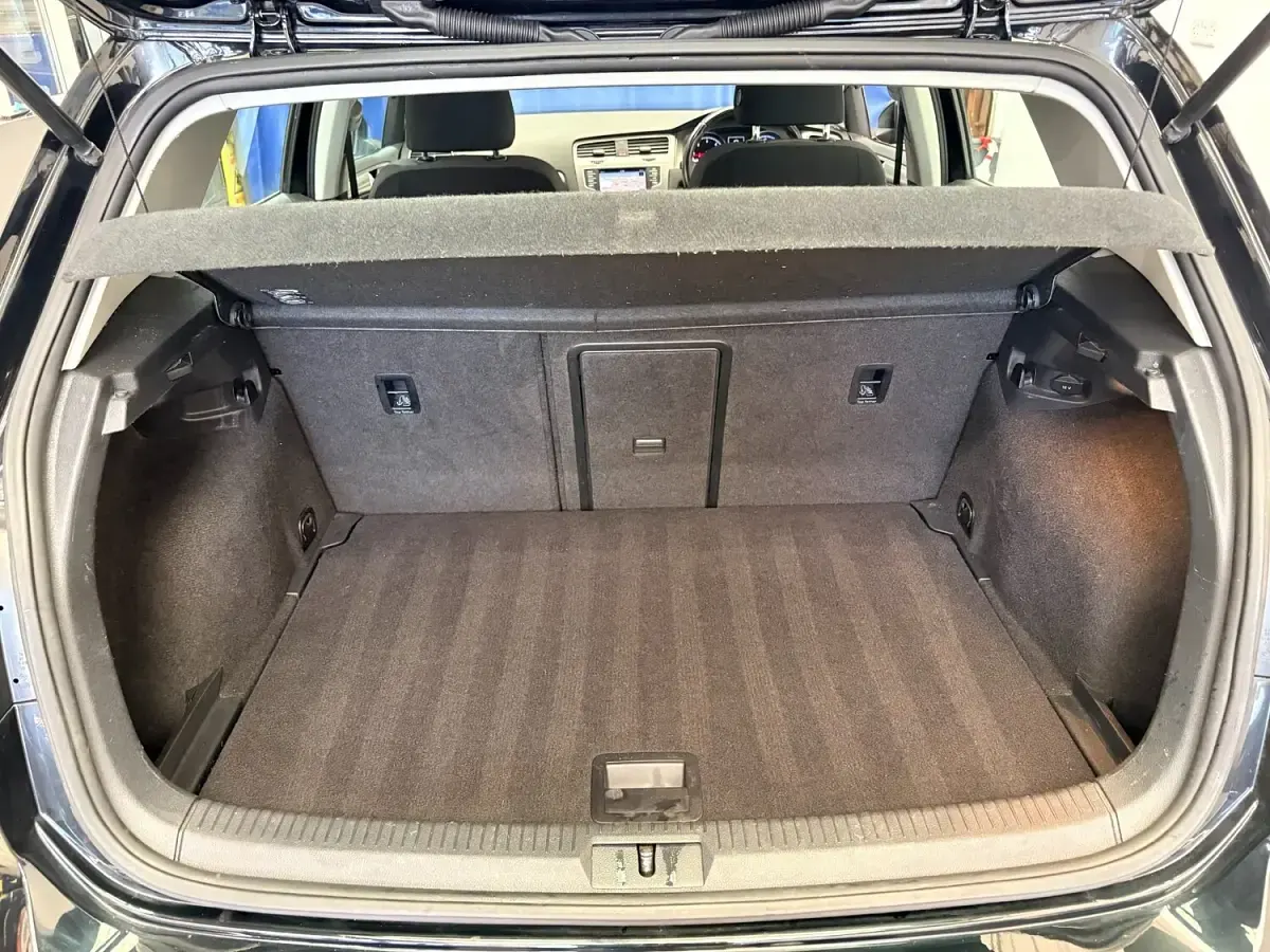 Used VW Golf VII Edition 110 HP (80 kW) 2016 Black Hatchback