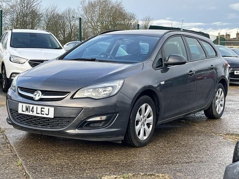 Used Vauxhall Astra Design Edition 2014 Grey Estate