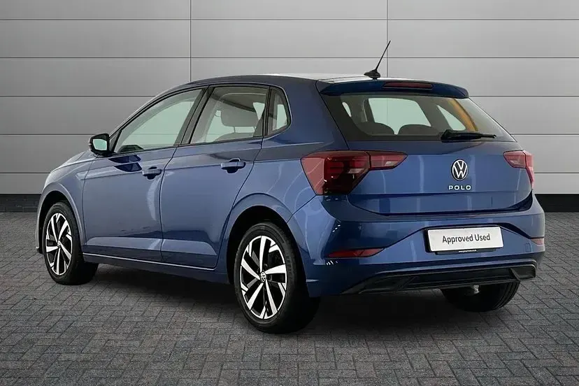 Used VW Polo Life 95 HP (69 kW) 2024 Reef blue Hatchback