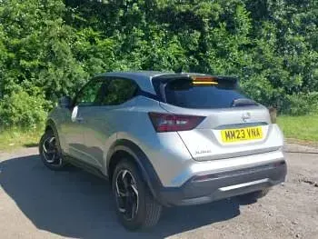 Used Nissan Juke N-Connecta 114 HP (83 kW) 2023 Silver SUV