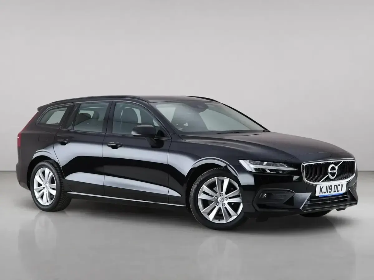 Used Volvo V60 Momentum 190 HP (139 kW) 2019 Estate