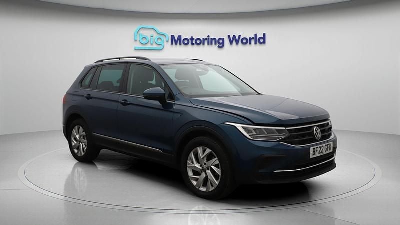Used 2022 VW Tiguan S SUV | £16,300 (Good price) - Image 1/4