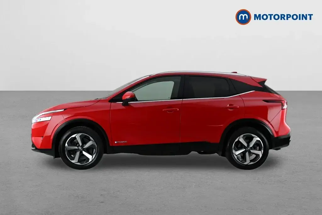 Used Nissan Qashqai N-Connecta 190 HP (139 kW) 2023 Red SUV