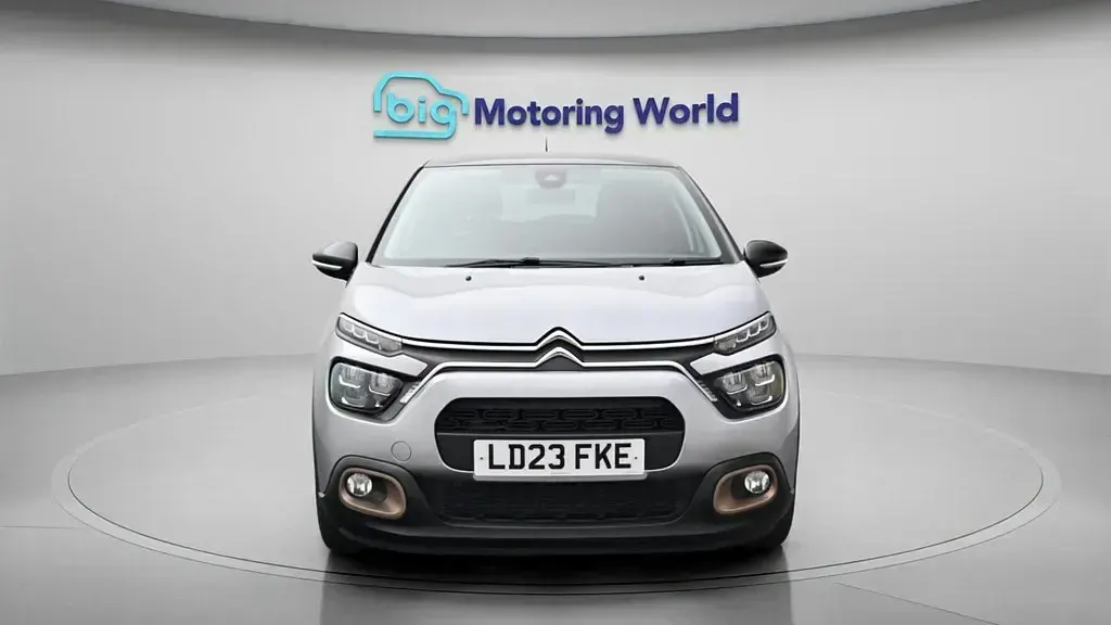 Usado Citroën C3 PureTech 83 HP (61 kW) 2023 Cinzento Citadino