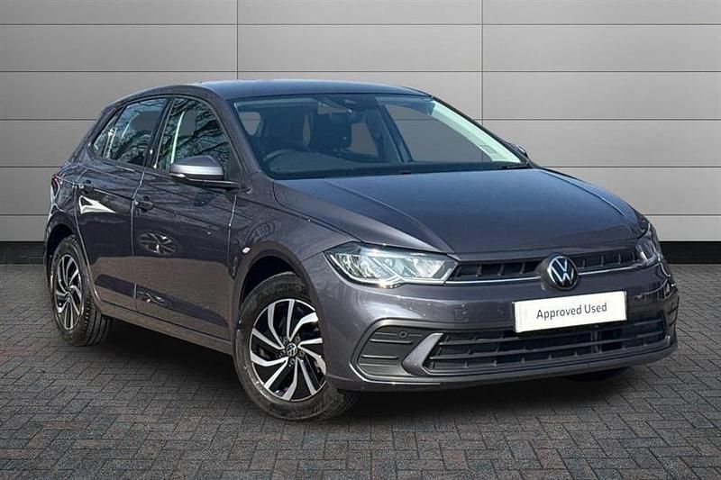 Used VW Polo Life 95 HP (69 kW) 2024 Grey Hatchback