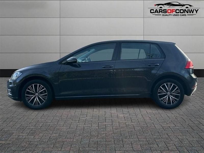 Used VW Golf VII SE 125 HP (91 kW) 2018 Grey Hatchback