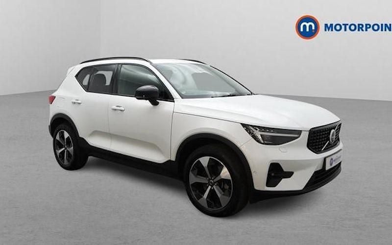Usado Volvo XC40 Ultimate 197 HP (144 kW) 2023 Branco SUV