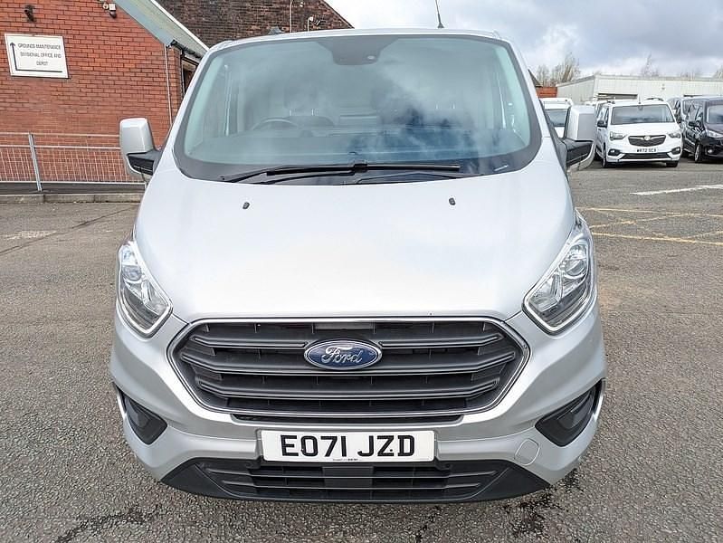 Used Ford Transit Custom Limited 130 HP (95 kW) 2021 Silver Van