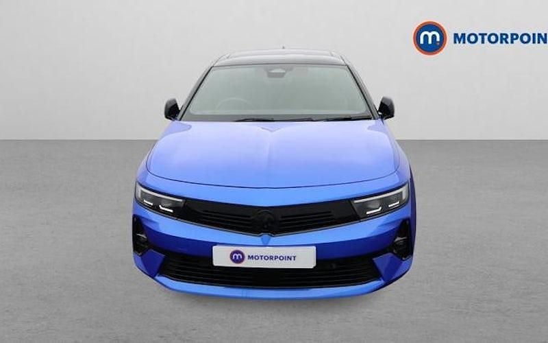 Second-hand Vauxhall Astra Ultimate 131 CP (96 kW) 2026 Hatchback