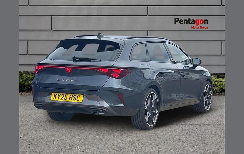 Used Cupra Leon 150 HP (110 kW) 2025 Grey Estate