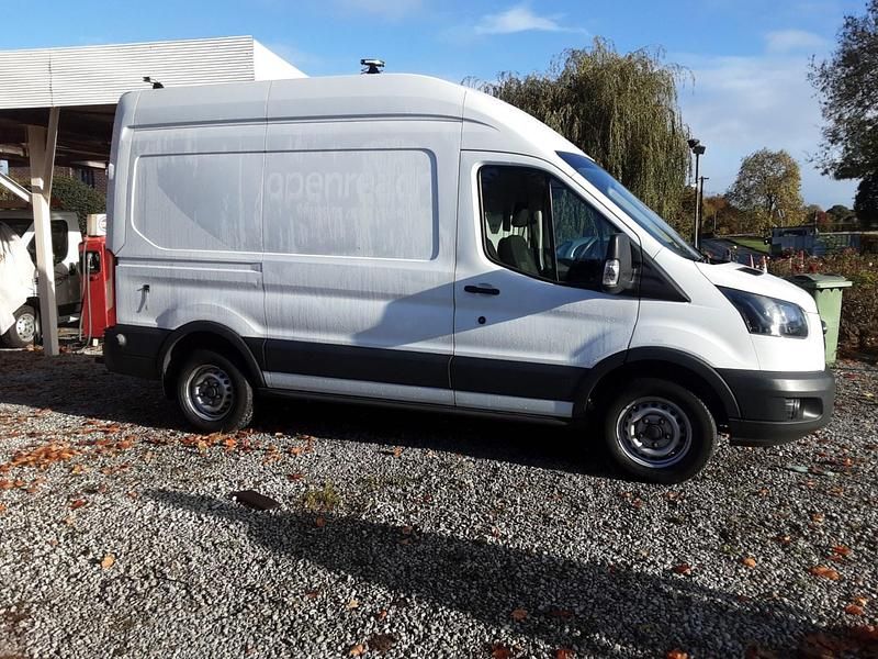 Used Ford Transit 130 HP (95 kW) 2018 White Van