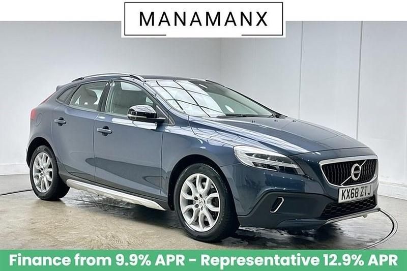 Used Volvo V40 CC 152 HP (111 kW) 2018 Estate