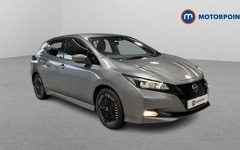 Used 2025 Nissan Leaf N-Connecta Hatchback | £10,399 (Good price) - Image 1/4