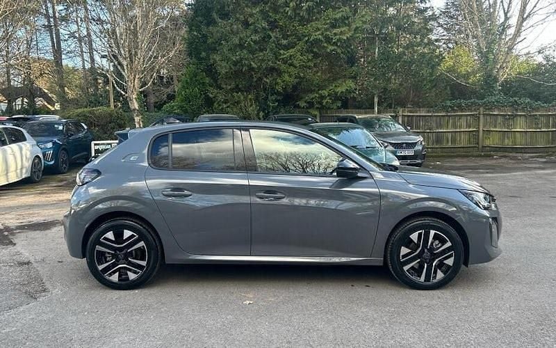 New Peugeot e-208 Allure 114 kW (156 HP) 2026 Hatchback