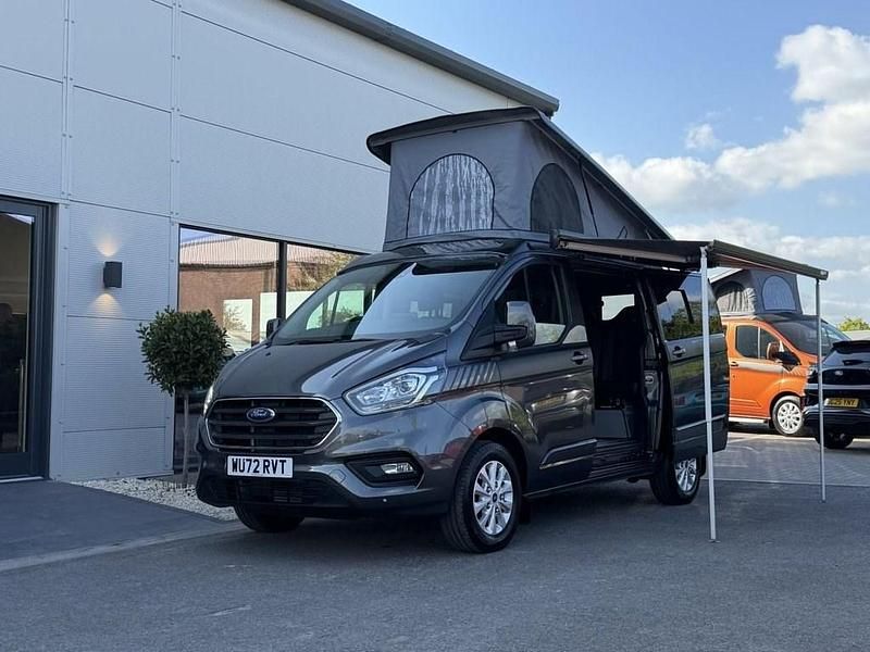 Begagnad Ford Transit Custom Limited 130 HK (95 kW) 2022 Grå Minibuss
