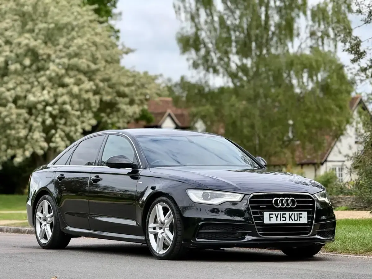 Usado Audi A6 S-Line 313 HP (230 kW) 2015 Preto Sedan