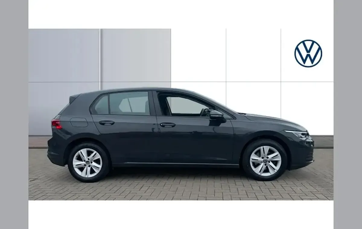 Used VW Golf VIII Life 147 HP (108 kW) 2021 Grey Hatchback