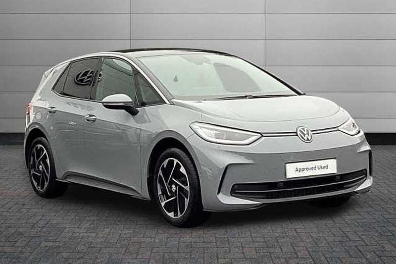 Used VW ID.3 Pro 150 kW (204 HP) 2026 Moonstone grey with solid black roof Hatchback