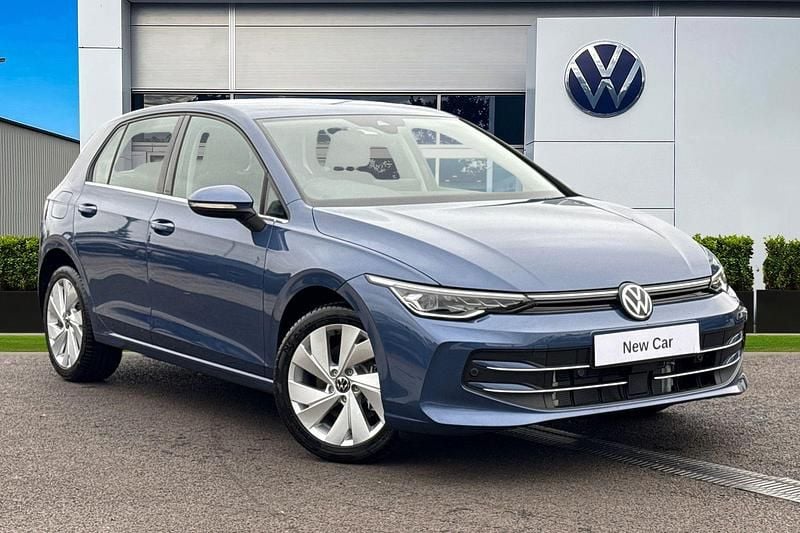 Blue New 2025 VW Golf VIII Style Hatchback | £35,990 (Fair price) - Image 1/4