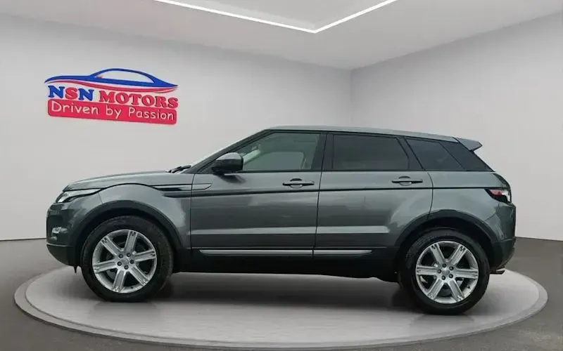 Used Land Rover Range Rover evoque Pure 190 HP (139 kW) 2015 Hatchback
