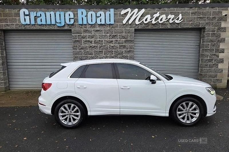 White Used 2019 Audi Q3 Sport SUV | £16,950 (Fair price) - Image 1/1