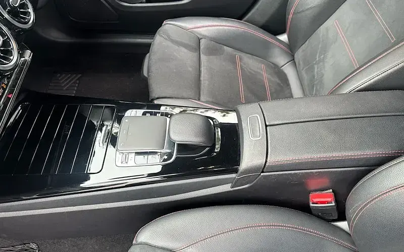 Used Mercedes A180 AMG line 136 HP (100 kW) 2019 Silver Hatchback