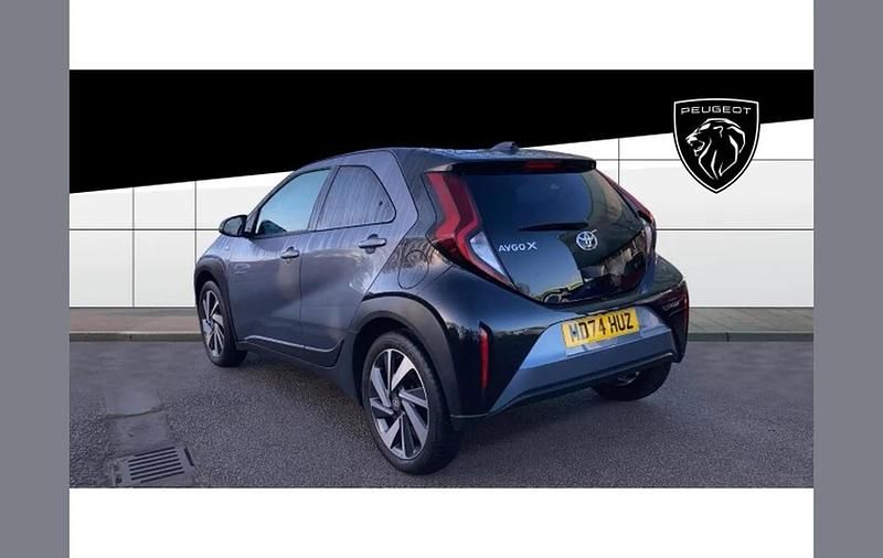 Used Toyota Aygo X 71 HP (52 kW) 2025 Grey SUV