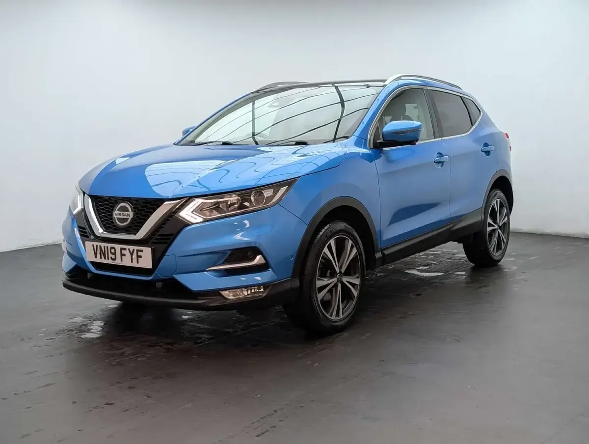 Used Nissan Qashqai N-Connecta 115 HP (84 kW) 2019 Blue SUV
