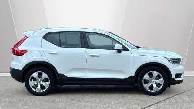 Used Volvo XC40 Momentum 161 HP (118 kW) 2021 SUV