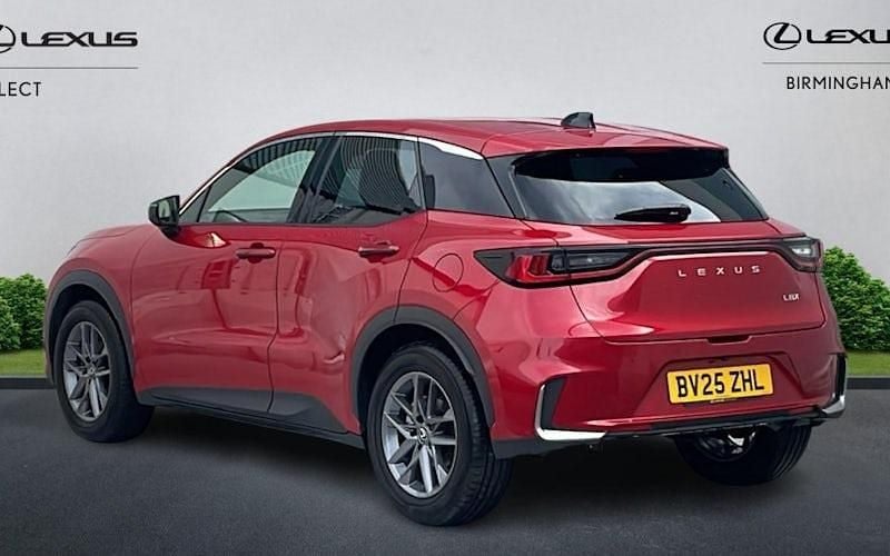 Usado Lexus LBX 136 CV (100 kW) 2026 SUV
