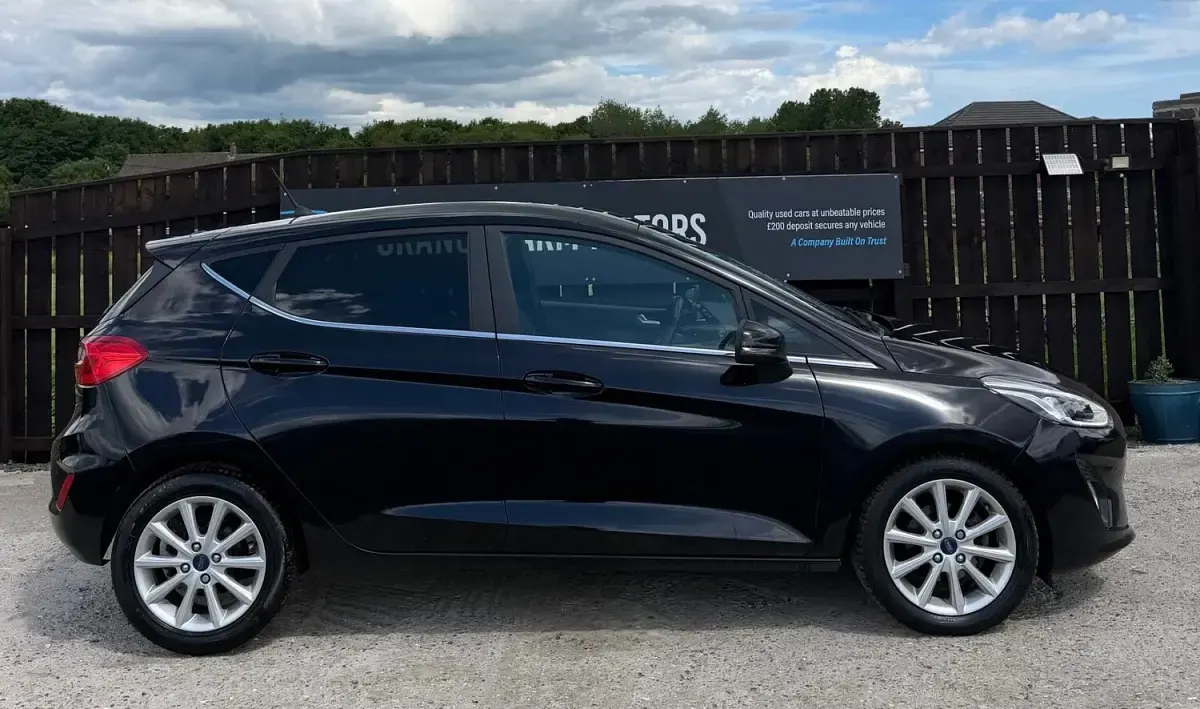 Used Ford Fiesta Titanium 120 HP (88 kW) 2018 Black Hatchback