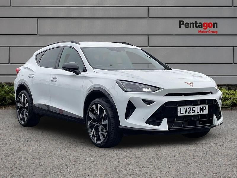 White New 2025 Cupra Formentor SUV | £26,787 (Fair price) - Image 1/4
