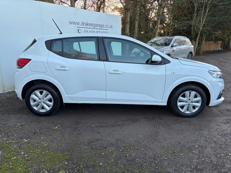 Used Dacia Sandero Expression 2023 White Hatchback