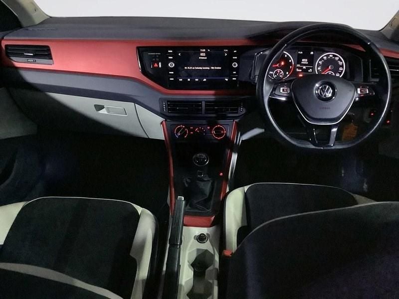 Used VW Polo Beats 95 HP (69 kW) 2019 Silver Hatchback