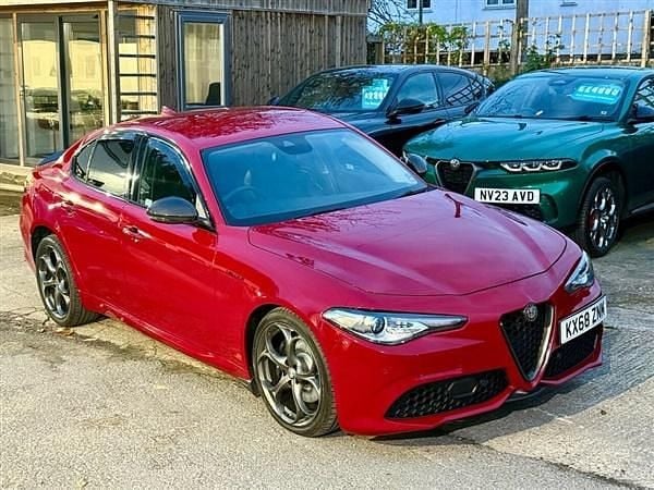 Red Used 2018 Alfa Romeo Giulia Saloon Veloce Sedan | £21,995 (Fair price) - Image 1/4