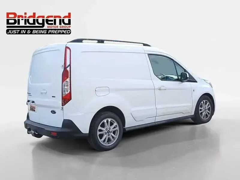Used Ford Transit Limited 120 HP (88 kW) 2018 White Van