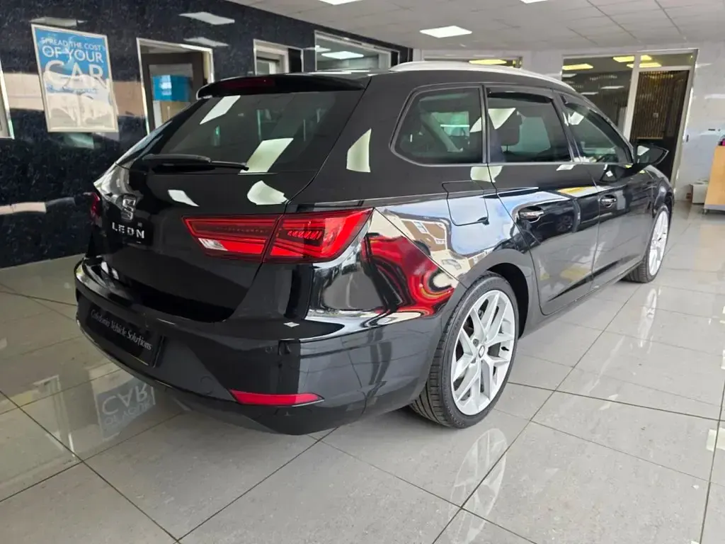 Used Seat Leon ST FR 125 HP (91 kW) 2018 Black Estate