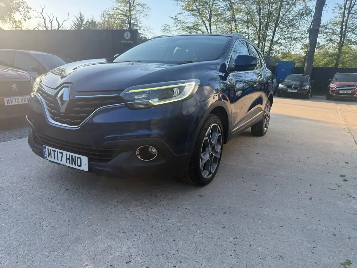 Usado Renault Kadjar Dynamique 130 HP (95 kW) 2017 Azul SUV