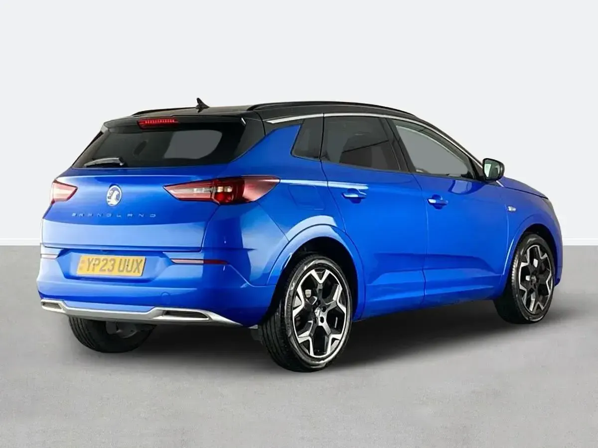 Second-hand Vauxhall Grandland X Elite 130 CP (95 kW) 2023 Albastru SUV