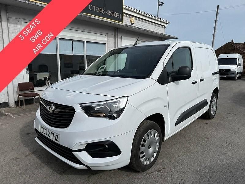 Used Vauxhall Combo Sportive 100 HP (73 kW) 2022 White MPV