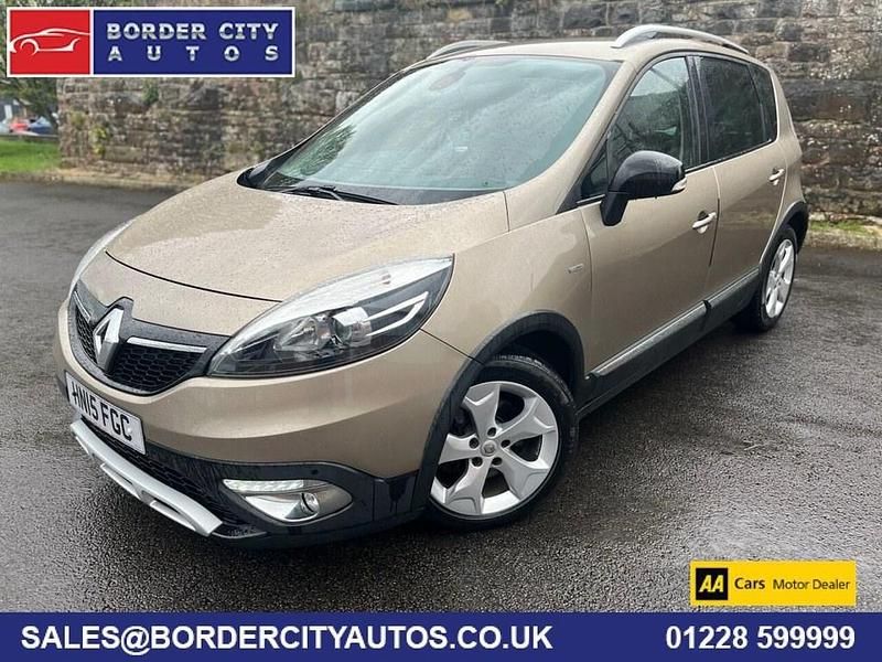 Used Renault Scénic III Dynamique 110 HP (80 kW) 2015 Beige MPV