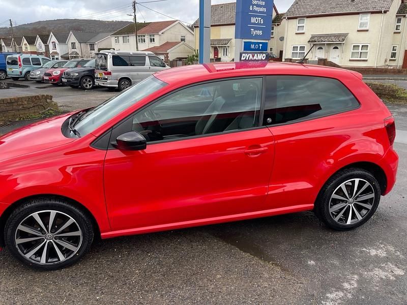 Used VW Polo Beats 75 HP (55 kW) 2017 Red Hatchback