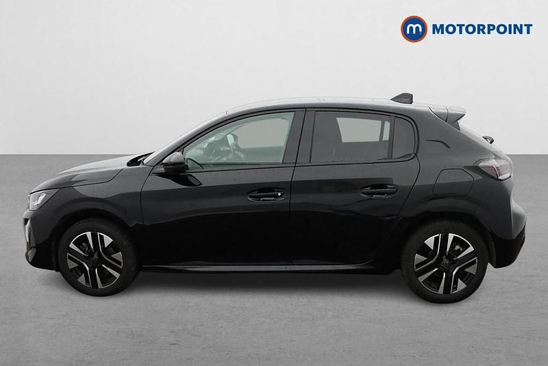 Used Peugeot 208 Allure 101 HP (74 kW) 2024 Black Hatchback