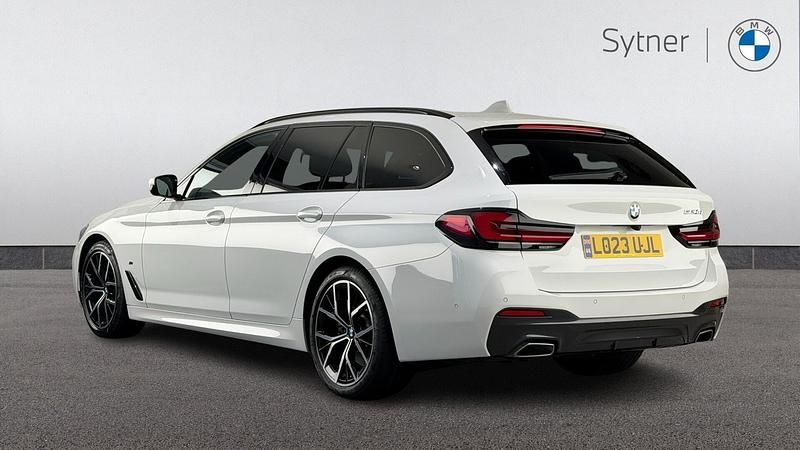 Usado BMW 520 M Sport 187 CV (137 kW) 2023 Blanco Familiar