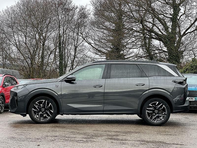 Used Peugeot 5008 GT 134 HP (98 kW) 2025 Grey SUV